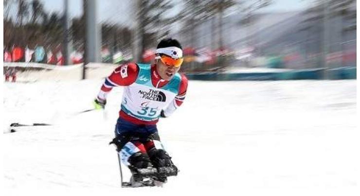 Two S. Korean skiers named finalists for top Paralympic Games honor
