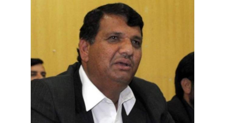 Asif Ali Zardari becomes blessing in disguise for IK: Amir Muqam 
