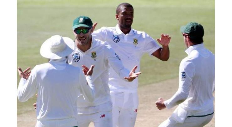 South Africa bowl out Australia to gain 56-run lead
