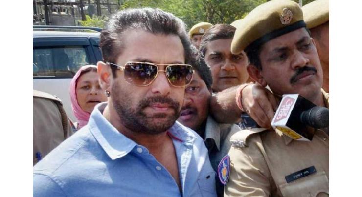 Bollywood hero Salman Khan forced to spend extra day in jail
