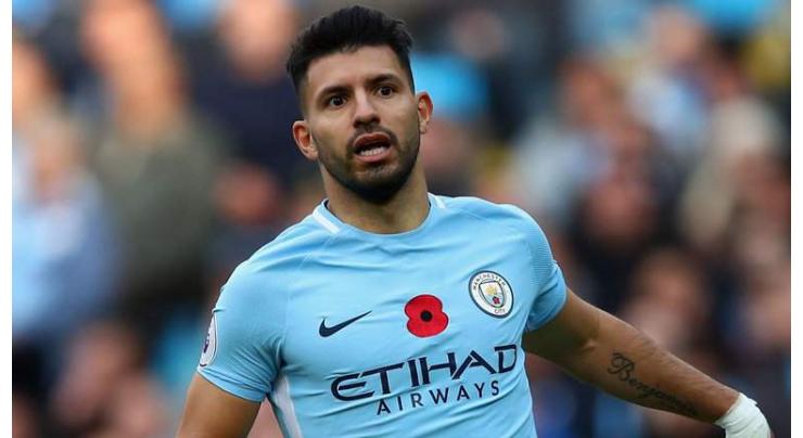 Aguero recovering from minor knee surgery
