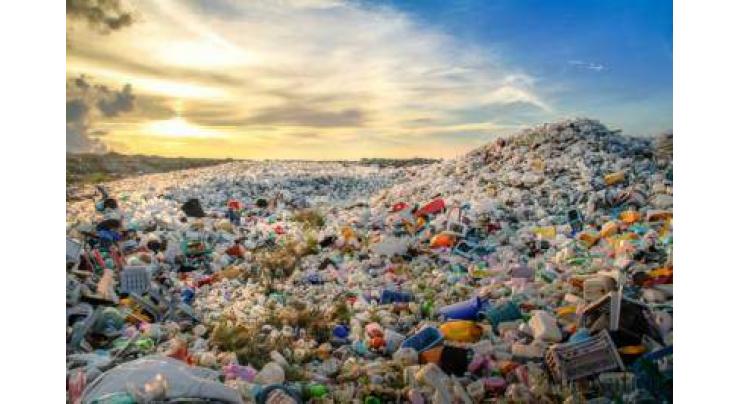 UK corporate giants sign pact to cut plastic waste
