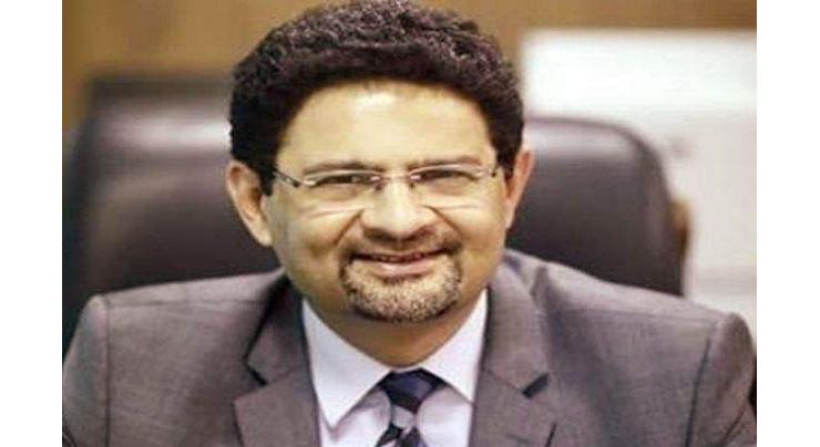 Govt imported 60.4 mbbl oil, produced 21.8 mbbl oil in eight months: Miftah Ismail 
