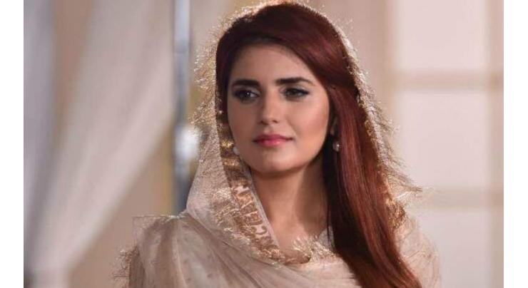 Momina Mustehsan again sings a Ramzan OST and it is absolutely beautiful