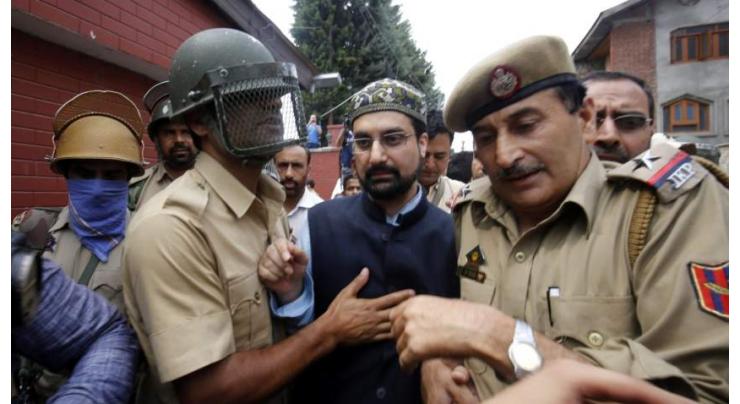 Indian police arrest Mirwaiz Umar Farooq, other leaders in Srinagar
