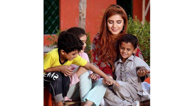 Momina Mustehsan for bright future of children, campaigns for Eidhi