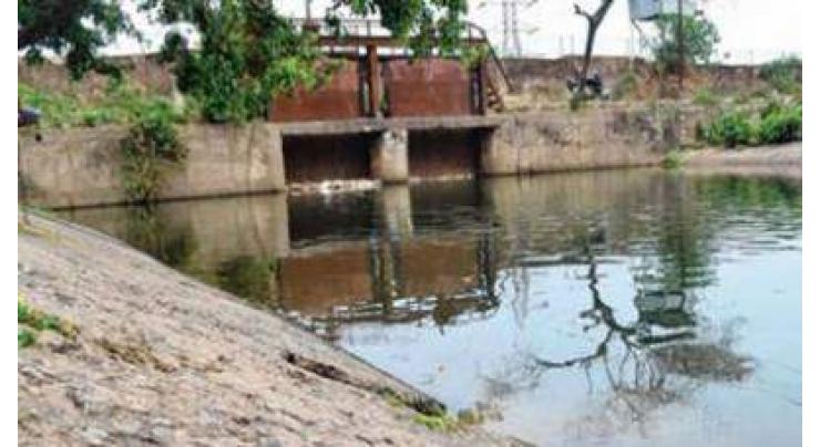 A minor girl drowns to death in Hyderabad