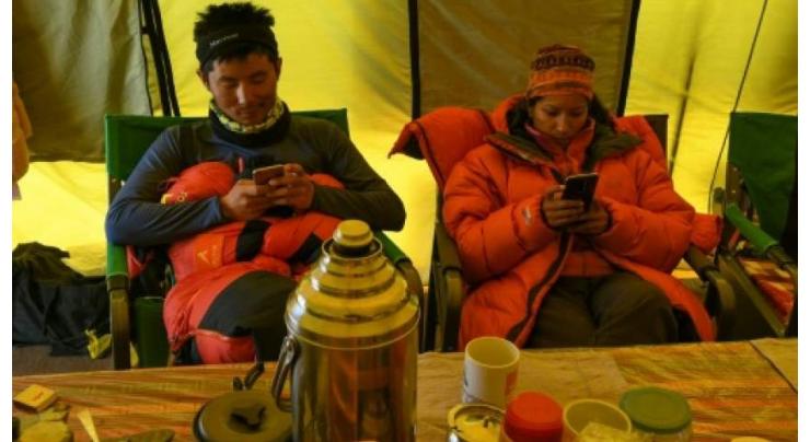 Baked goods and Wi-Fi bring Everest closer to home
