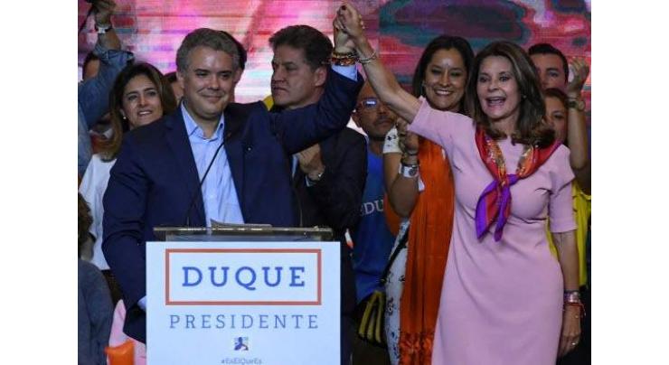 Anti-FARC conservative wins in Colombia, faces leftist in runoff
