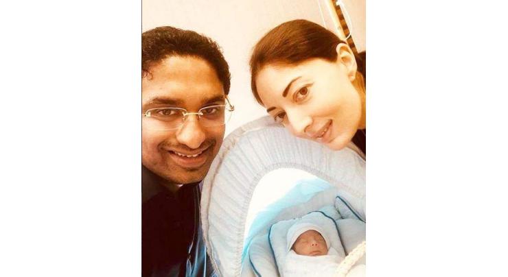 Sharmila Faruqi shares first picture with newborn