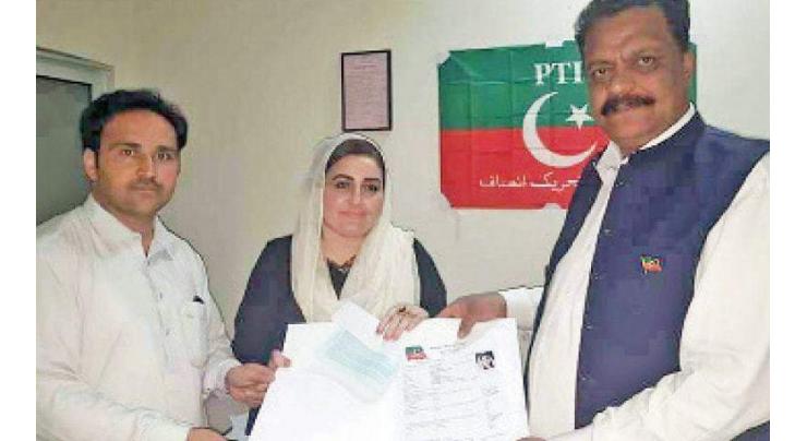 Hameeda Shahid makes history, files papers for general seat from Upper Dir district
