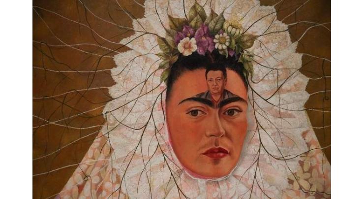 London museum explores life behind art of Frida Kahlo
