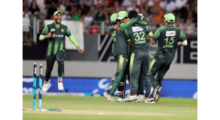 Chief Minister felicitates Pakistan cricket team
