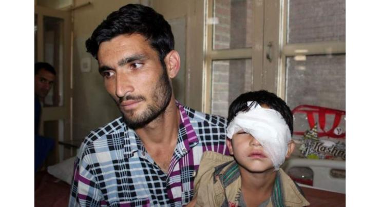 Mirwaiz inquires about condition of pellet victim at hospital
