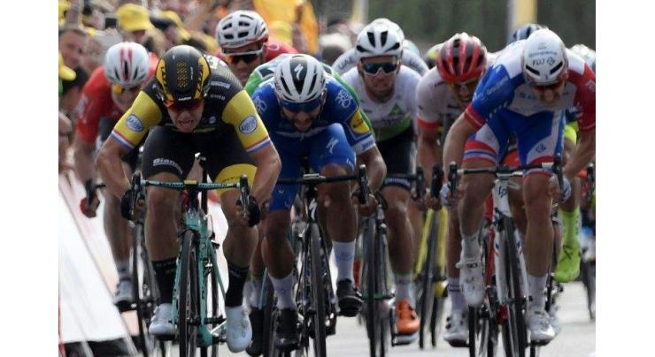 Groenewegen wins Tour de France 7th stage, Van Avermaet still in yellow
