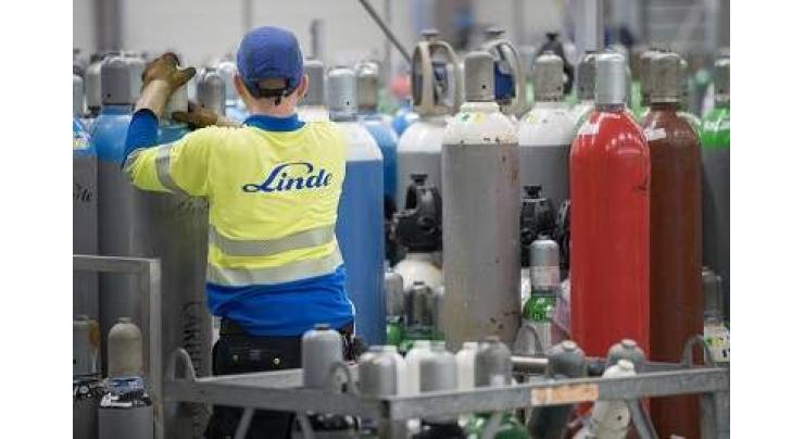 Germany's Linde sells off Americas units over merger bid
