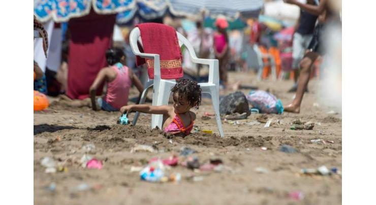 Morocco's litter-strewn beaches kick up a stink
