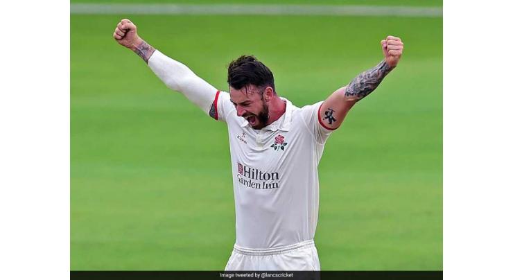 Clark removes Root, Williamson and Bairstow in Roses hat-trick
