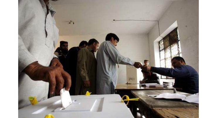 Voter dies of heart attack in polling station