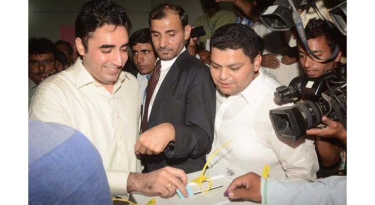 Pakistan Peoples Party (PPP) Chairman Bilawal Bhutto Zardari  casts vote in Larkana
