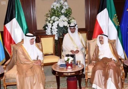 أمير دولة الكويت يستقبل وزير الخارجية