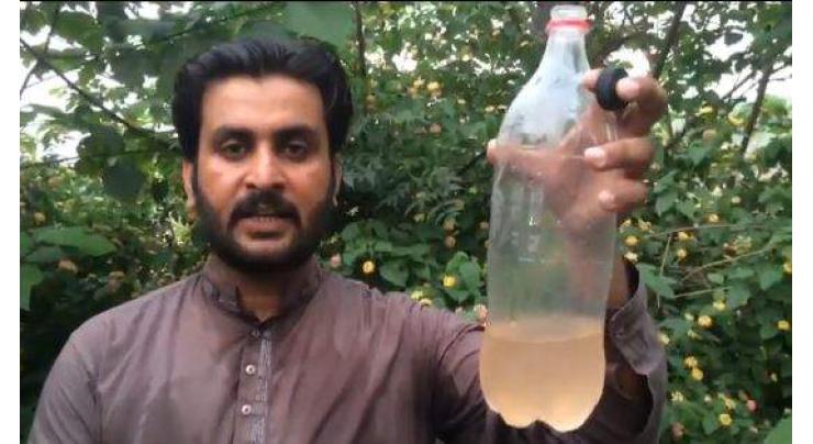 Media persons outside Bani Gala protest for clean drinking water