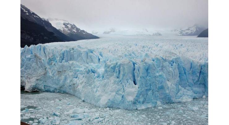 "Aggressive" climate change eroding Andean glaciers, says expert
