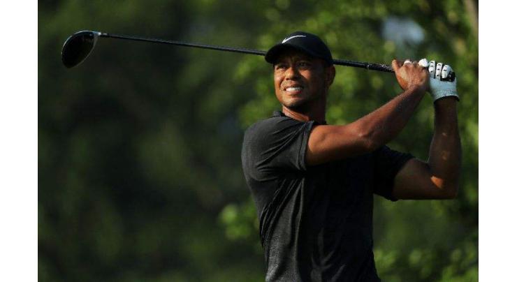 Early stumbles blunt charges by Tiger, Fowler at PGA
