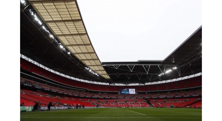 Spurs sorry over new stadium delay
