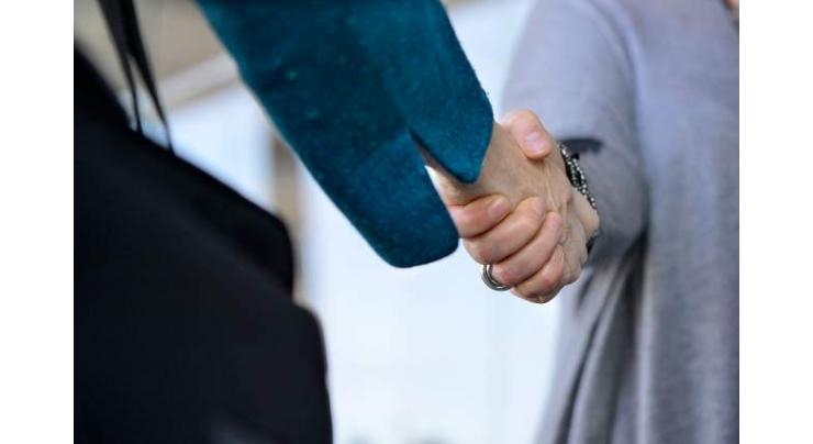 Muslim Woman Wins Handshake Discrimination Case in Sweden - Reports