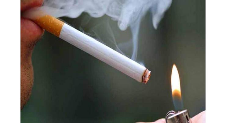 Smoking parents may up kids' risk of lung disease related deaths

