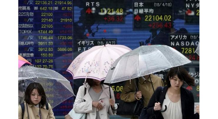 Hong Kong stocks end losing streak 17 August 2018
