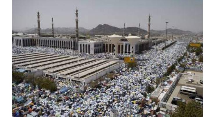 Pilgrims converge in Arafat to perform main ritual of Hajj today
