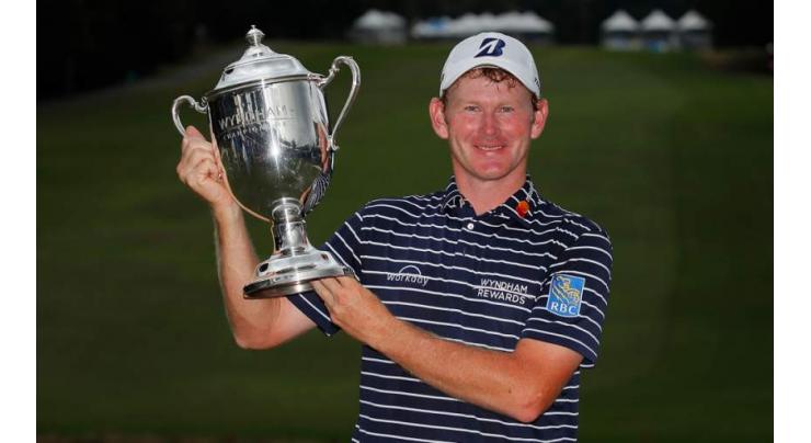 Snedeker goes wire-to-wire to win Wyndham Championship
