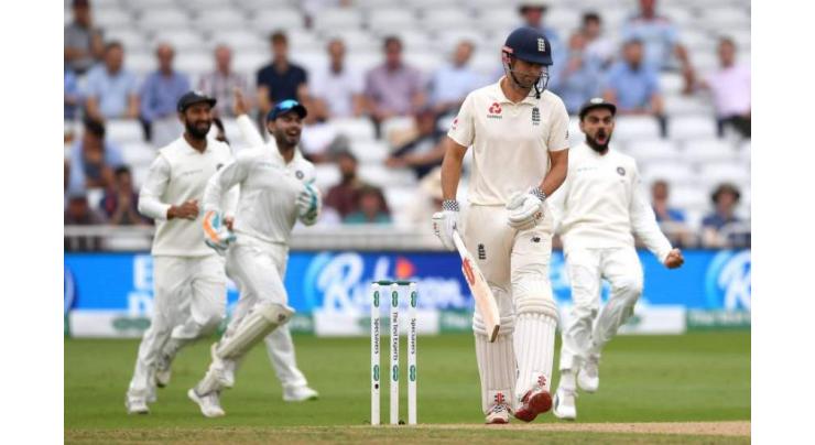 England 84-4 against India in 3rd Test
