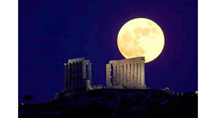 Greece welcomes August full moon with free events at museums, archeological sites
