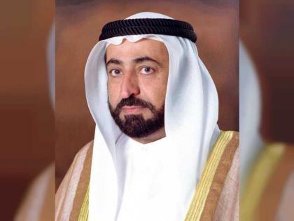 حاكم الشارقة يعزي أمير دولة الكويت في وفاة شقيقته