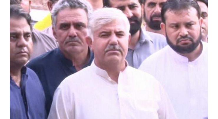 Chief Minister Khyber Pakhtunkhwa, Mahmood Khan polls vote in Presidential Election
