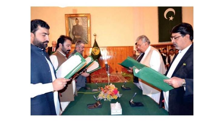 Two-MPAs take oath as ministers in Balochistan Assembly in Quetta
