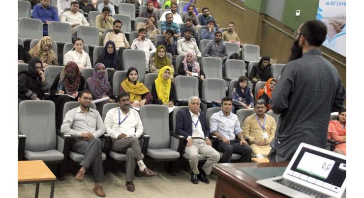 Graduate Seminar on Technology Innovation and Entrepreneurship: Ecosystem of Universities of Pakistan held at USPCAS-W MUET