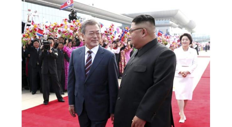 Moon landing: S. Korean leader and North's Kim begin summit
