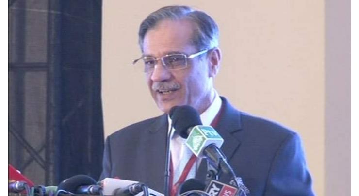 Chief Justice of Pakistan addresses District Bar; stresses giving precedence to county
