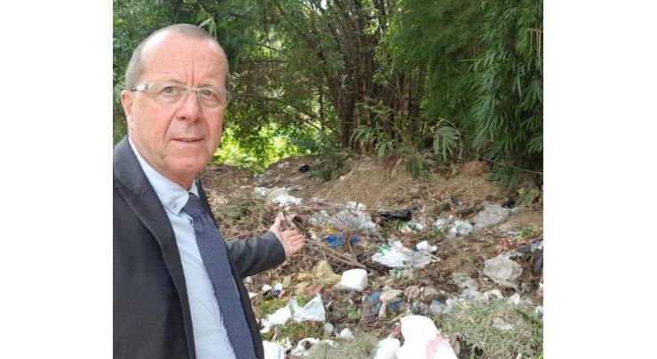 German envoy Kobler is unhappy over garbage dumps in capital