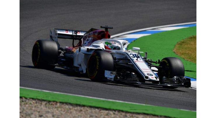 Giovinazzi to replace Ericsson at Sauber

