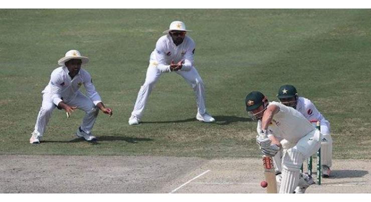 Pakistan set Australia 462-run target to win first Test
