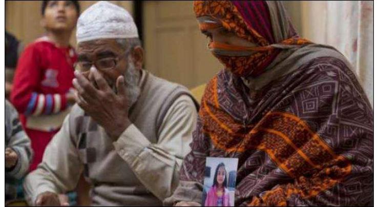 Zainab’s mother wants convict to be hanged where he murdered daughter
