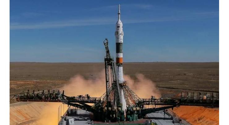 Roscosmos Says to Decide on Organization of Work to Create Super-Heavy Rocket on Oct 17