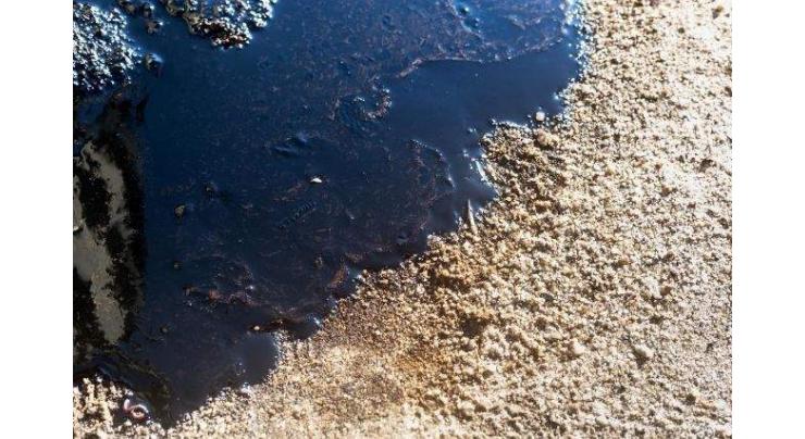 Saint-Tropez beaches hit by Mediterranean oil spill
