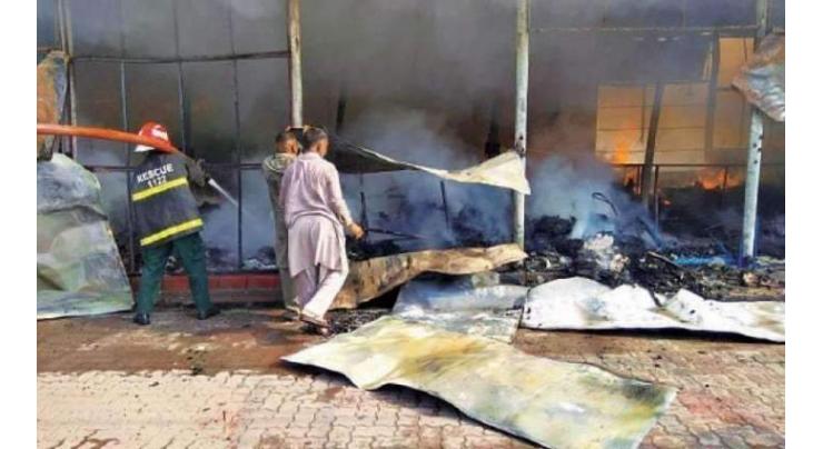 Shoe shop gutted in Bannu
