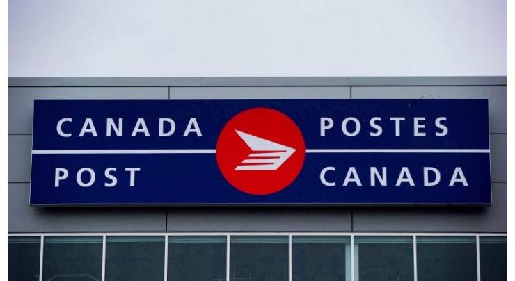 Canada Post workers go on rotating strike
